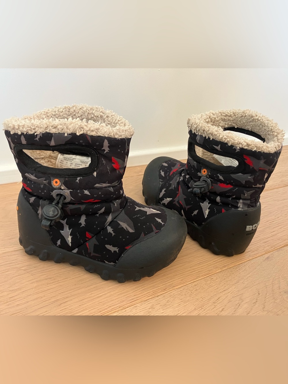 Bogs Kids Black Shark Print Snow Boots with Red & Gray Accents